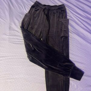 Aerie Women’s Grey Cargo Sweatpants ⬇️⬇️⬇️$4.99 shipping!!!!